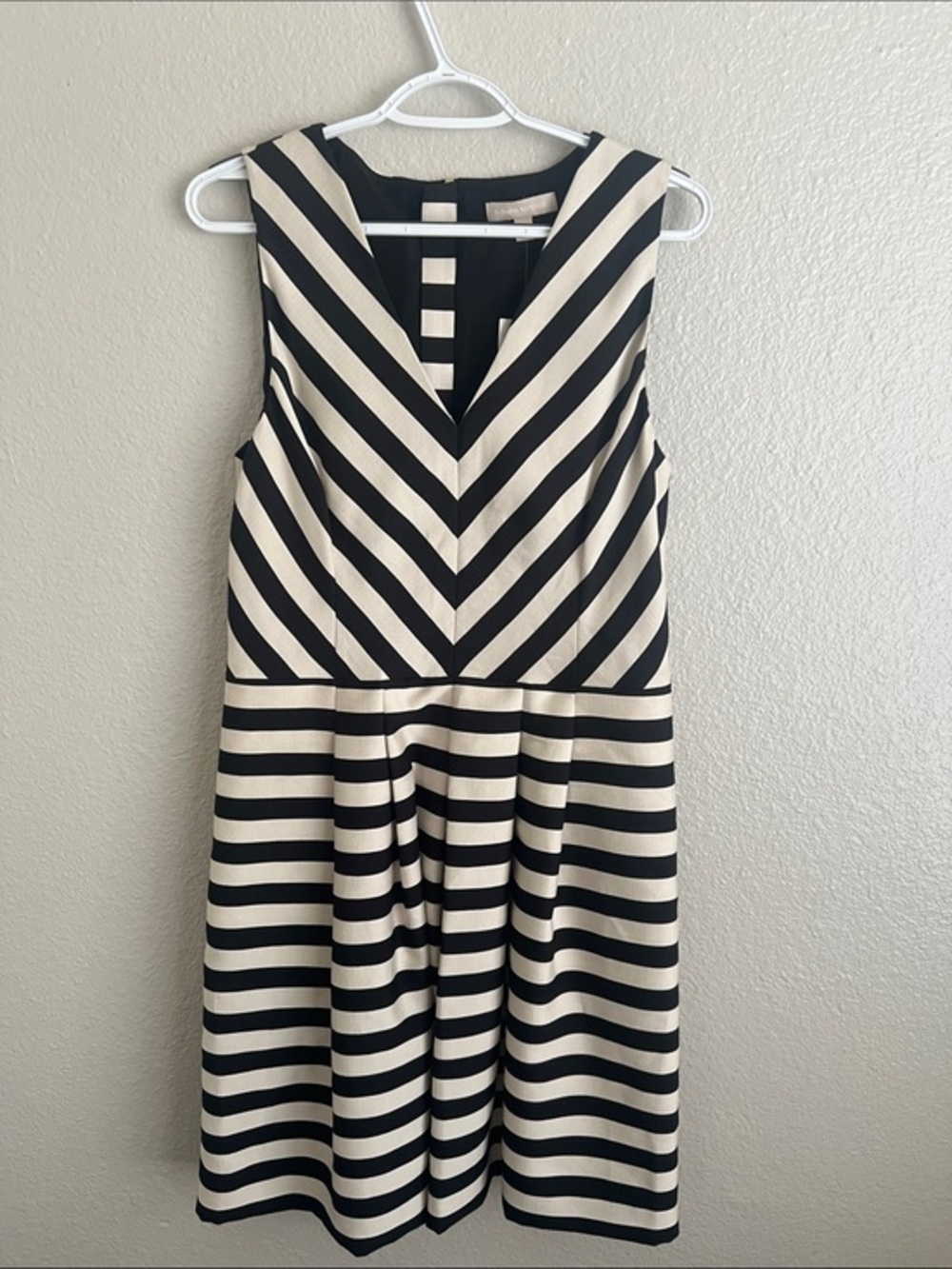 NWT Banana Republic Black and Cream Striped V-Neck Dress